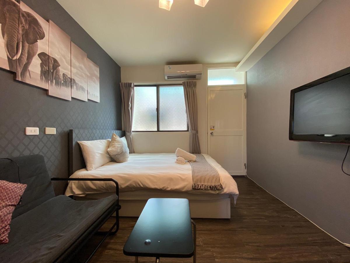 逢甲住宿 無接觸 自助入住 Taichung Buitenkant foto
