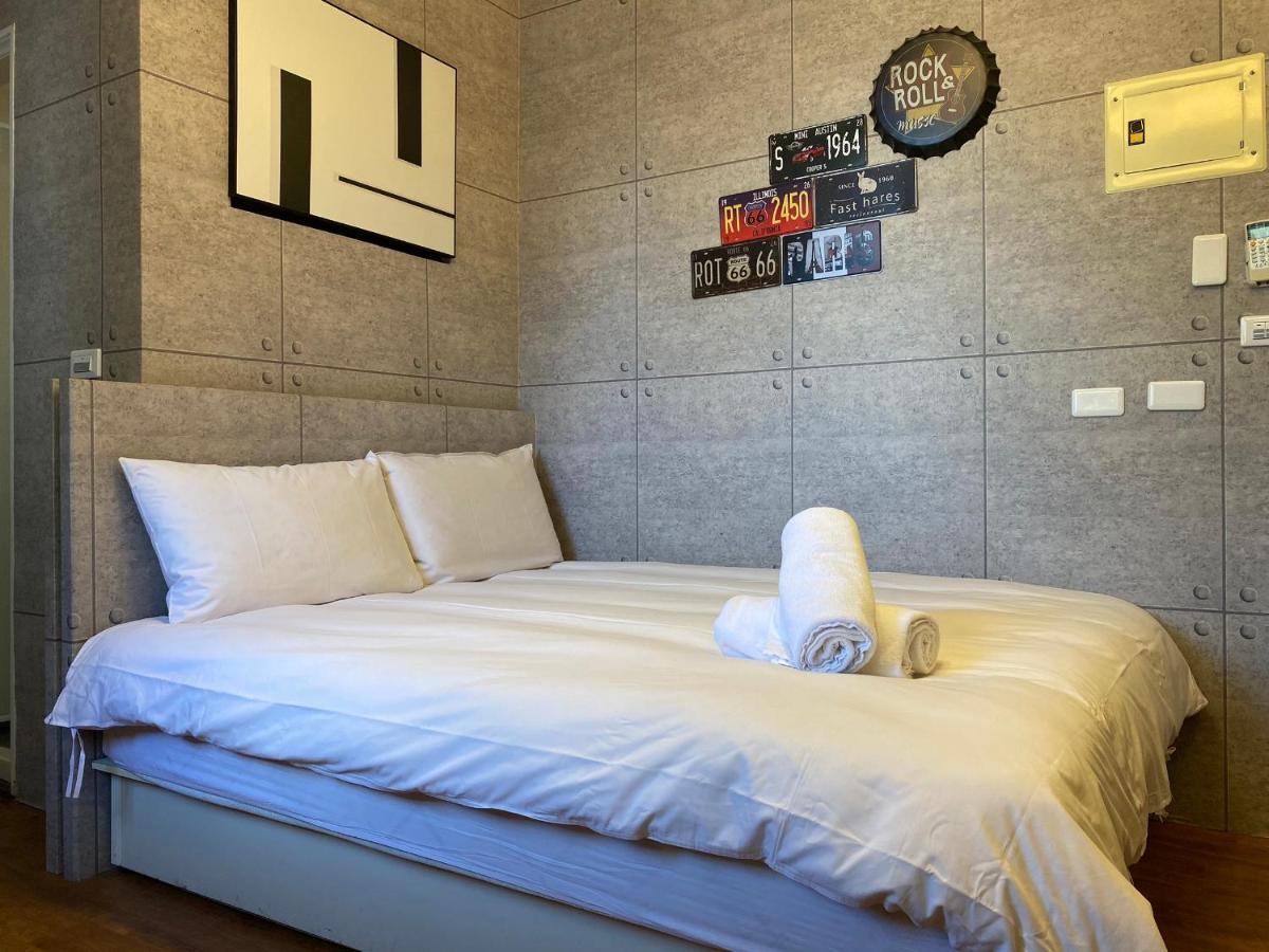逢甲住宿 無接觸 自助入住 Taichung Buitenkant foto